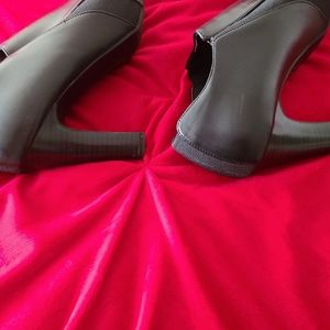 Liz & Co Black Size 7-1/2